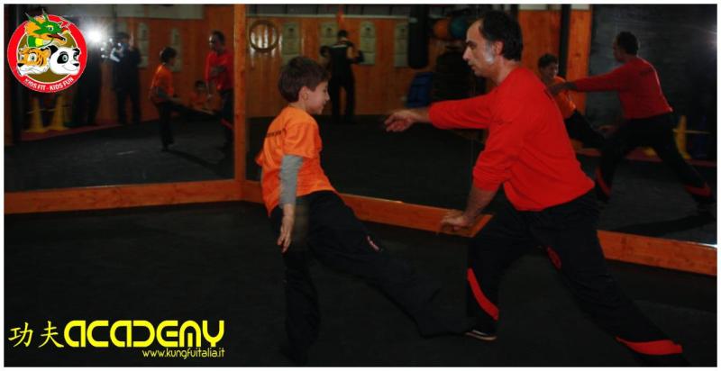 Kung Fu Academy Caserta di Sifu Mezzone Wing Chun Tjun, Ving Tsun Kung Fu Bambini difesa personale Accademia nazionale Italia scuola di taiji sanda chi kung www.kungfuitalia.i (2)